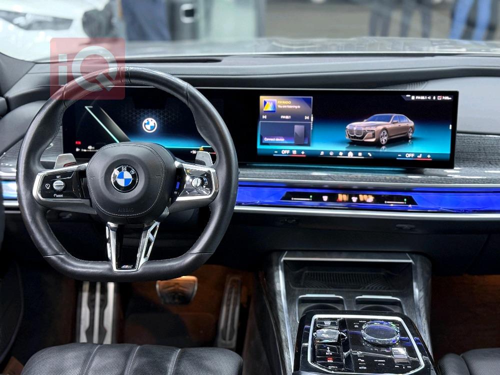 بي ام دبليو الفئة 7